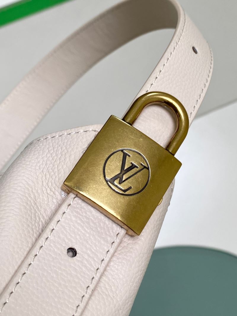 Louis Vuitton Hobo Bags